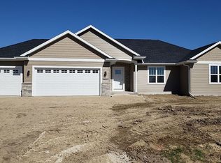 N4033 Hickory Twin Ln, Eden, WI 53019