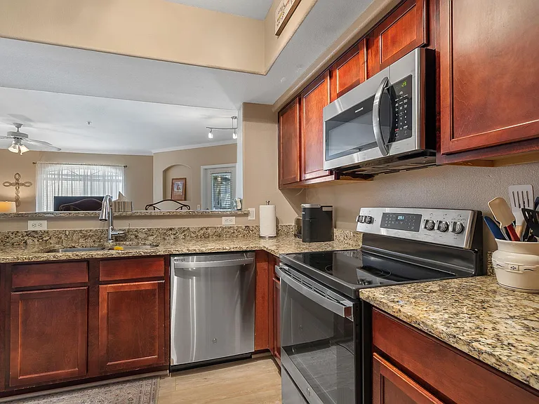 15095 N Thompson Peak Pkwy #1054 — Photo 13