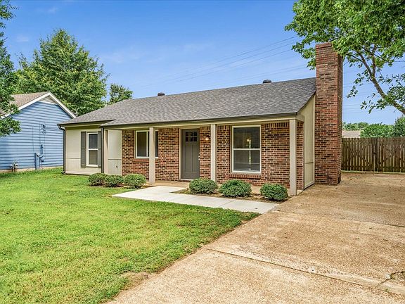 3rd image of 7216 Hillshire Dr