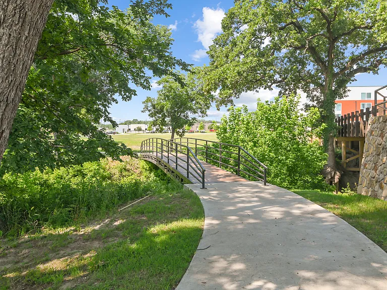 Canvas at Willow Park — Photo 64