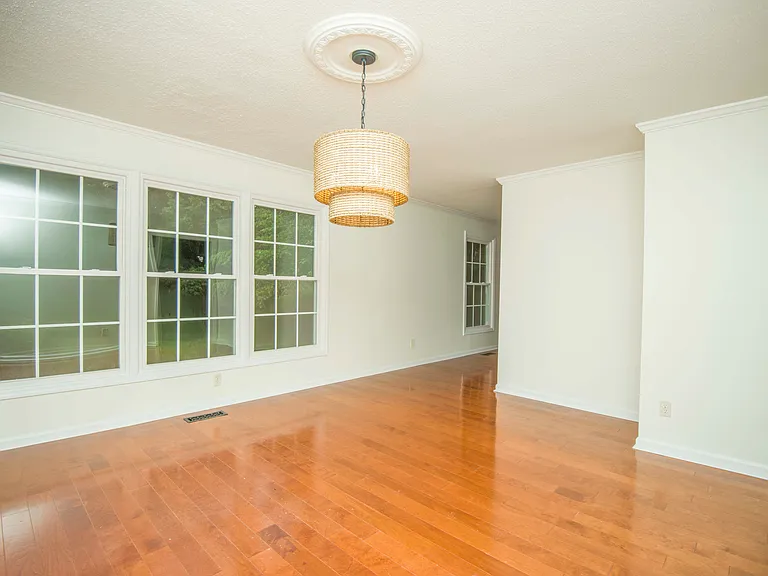 11144 Pleasant Forest Dr — Photo 11
