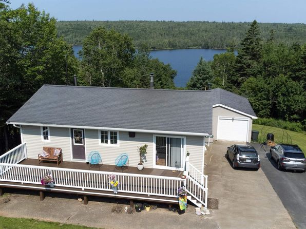 3051 Prospect Rd, Whites Lake, NS B3T 1W2