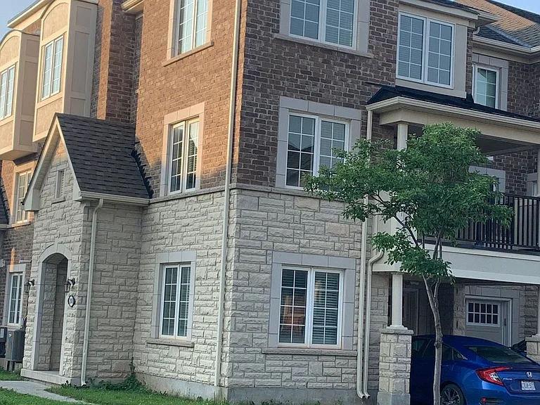 208 Sarah Cline Dr — Photo 2