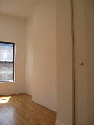 Rented by Tower Brokerage | media 22