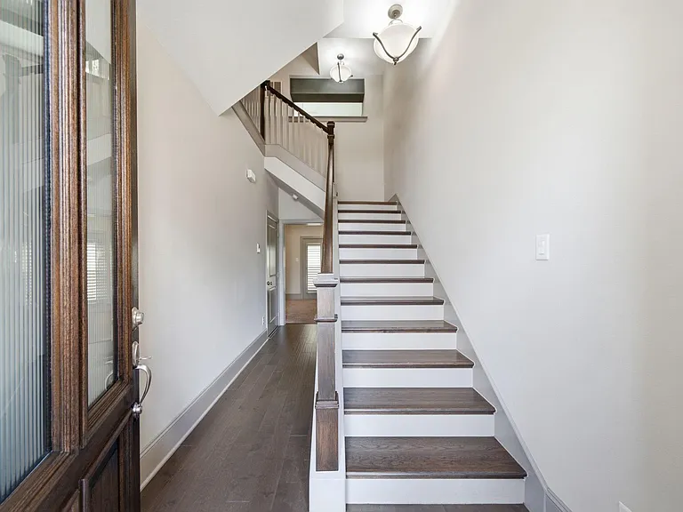 1434 Apsley Manor Trl — Photo 3