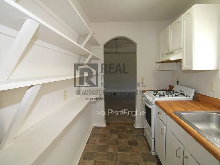 40 Grove St #2 — Photo 7