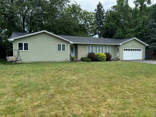 838 Parkway Dr, Bluffton, IN 46714