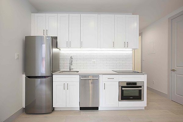 1st image of 47 E 7th St APT B2