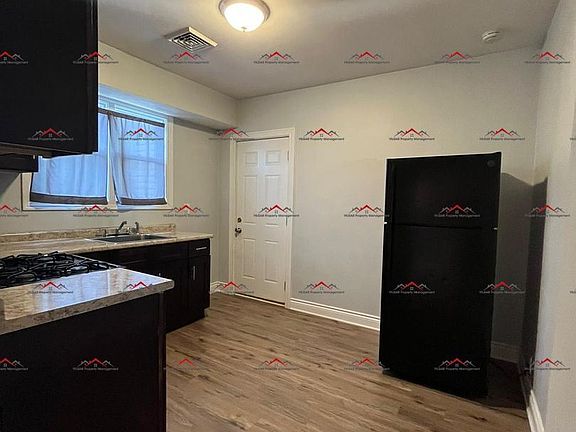 2nd image of 4630 Cameron Ave #2