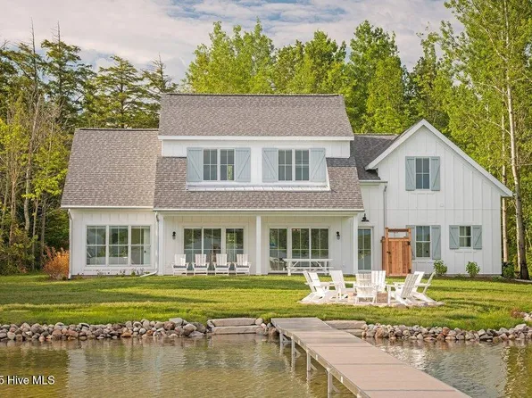 202 Majestic Circle, Merry Hill, NC 27957