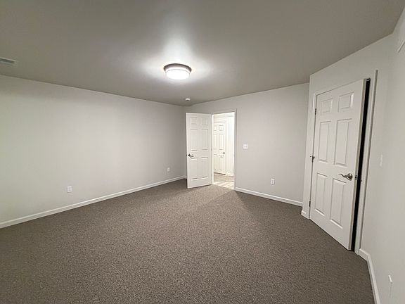3rd image of 637 Washington Ave #2F