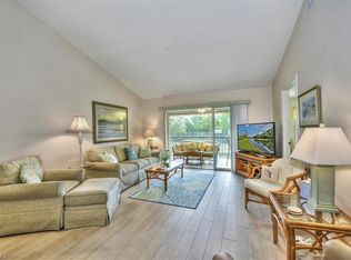 193 Robin Hood Cir #4-204, Naples, FL 34104
