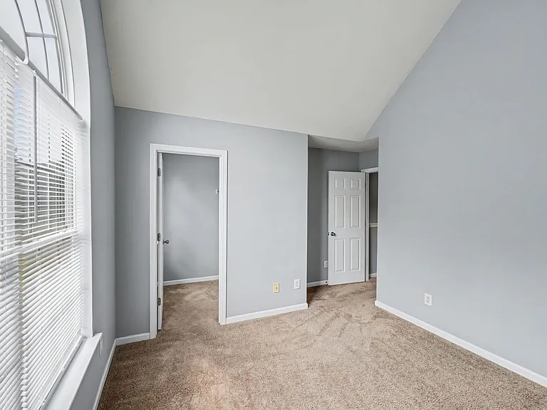 10521 Barvas St — Photo 32