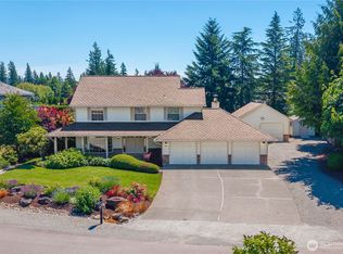 21627 SE 255th Pl, Maple Valley, WA 98038