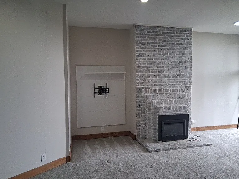 533 Milton St #1 — Photo 5