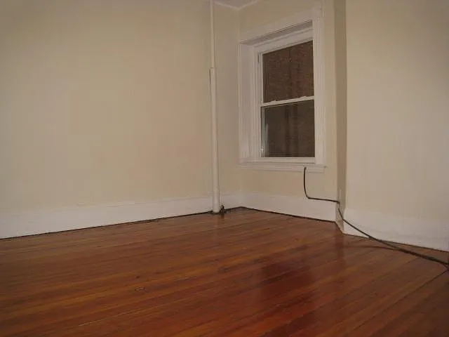 1589 Beacon St #4 — Photo 7