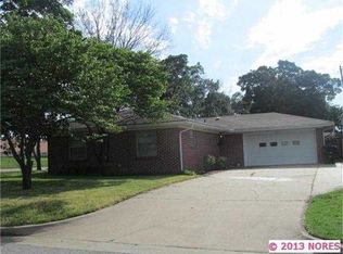 841 Eton Dr, Bartlesville, OK 74006