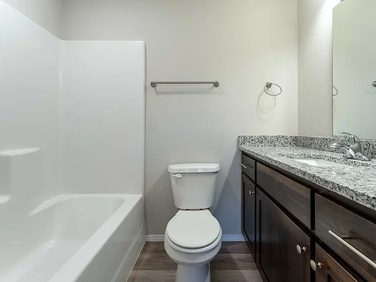 Oakwood Heights Townhomes — Photo 59