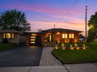 544 Adelaide Ave W, Oshawa, ON L1J2S3