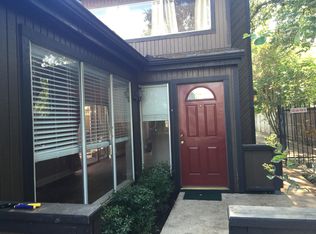 5600 Oak View Dr, Fort Worth, TX 76112