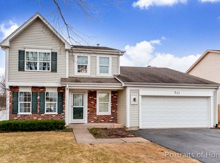732 Berkshire Ln, Carol Stream, IL 60188