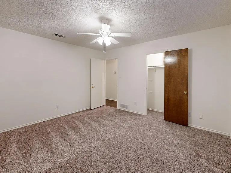 2609 Valparaiso Trl — Photo 11