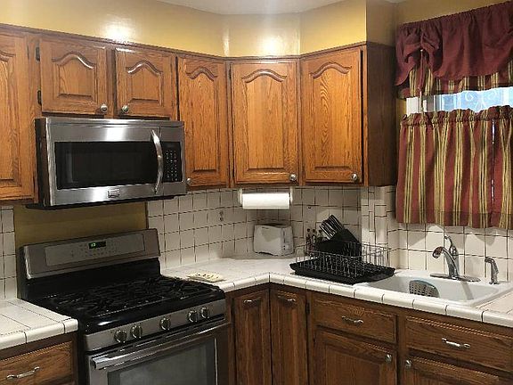 2nd image of 1407 Thieriot Ave