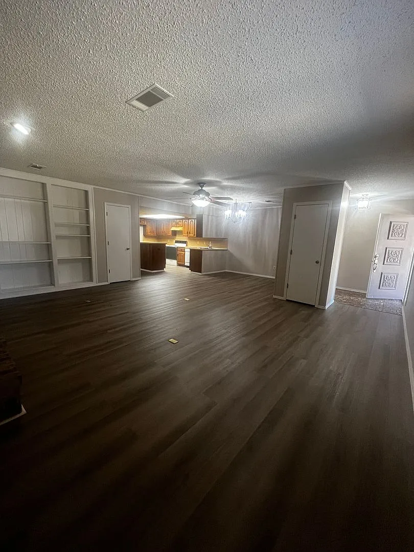 Move In Special Call Now — Photo 3