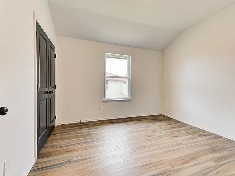 506 N Canyon Ter — Photo 24