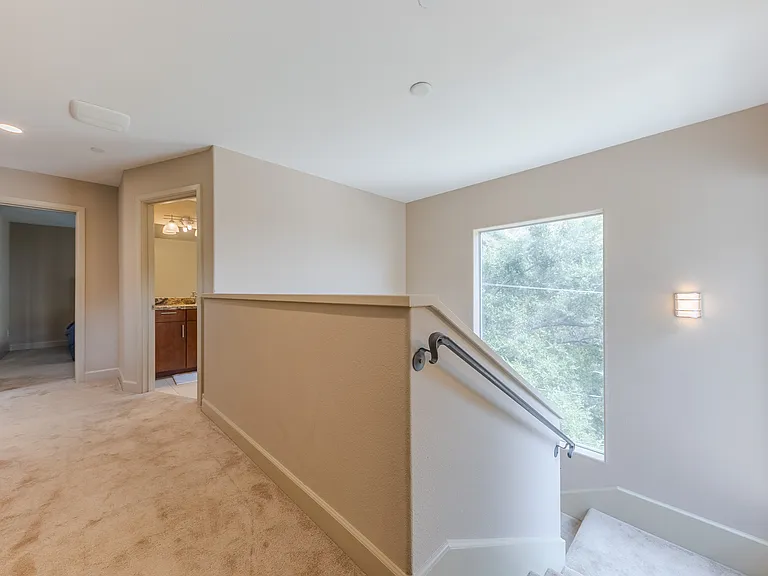 2073 Pasadena Glen Rd — Photo 25