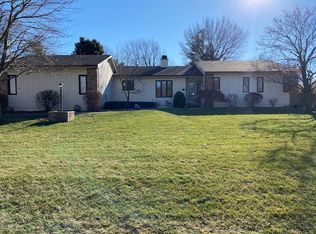 65 Hickory Point Ct, Forsyth, IL 62535