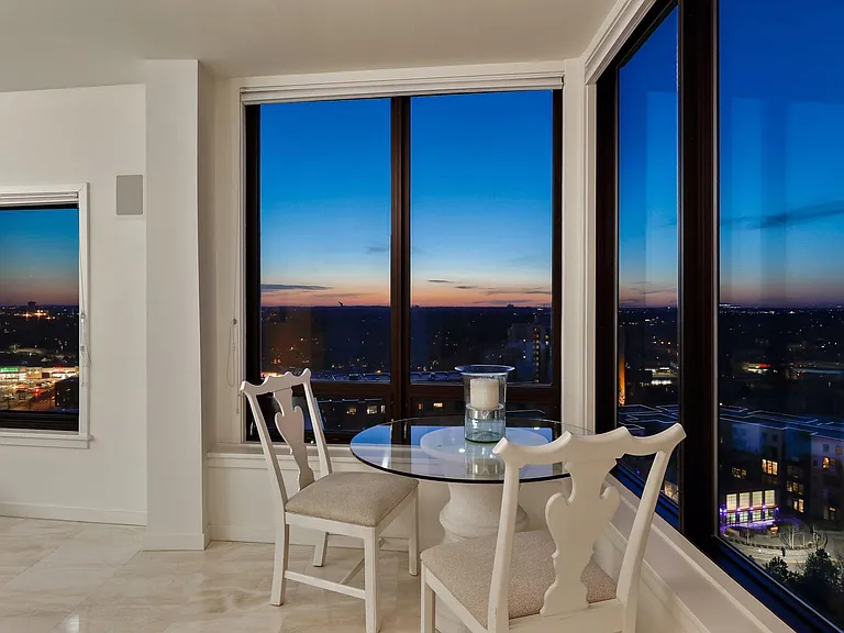 2950 Dean Pkwy #1903-4 — Photo 12