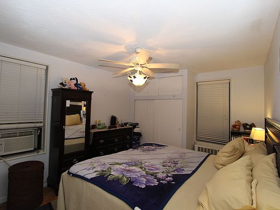 5th image of 2209 Knapp St APT 2E