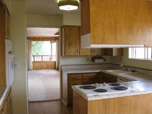 Kitchen & Dining Room