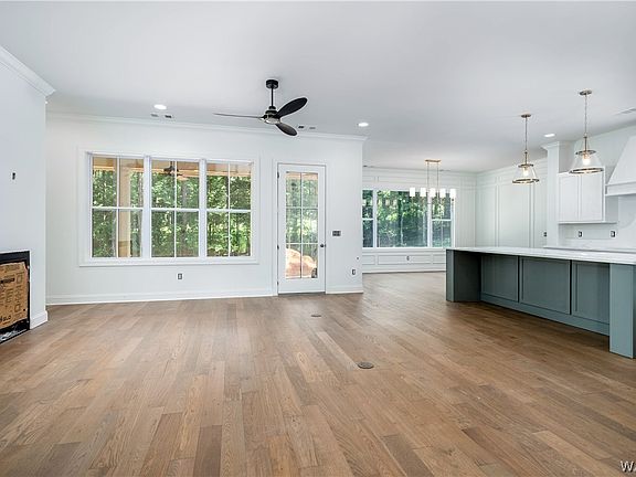 5th image of 11869 Knollwood Rd