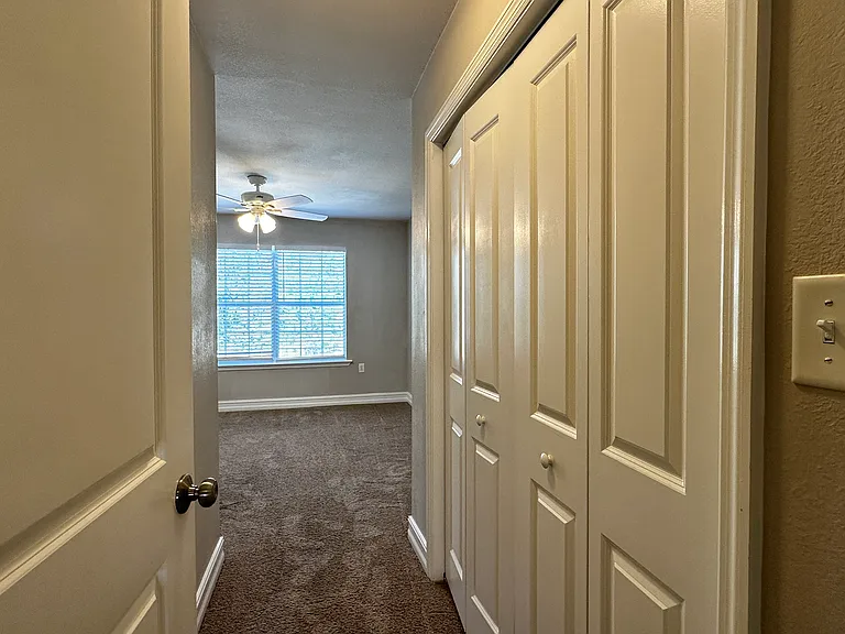 1505 Crescent Hills Dr — Photo 10