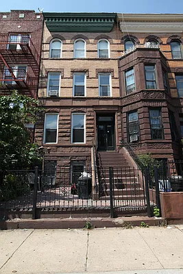 Rented by Gazal International Brokerage Group | media 2