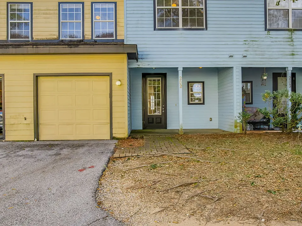 7095 N Blue Angel Pkwy #202