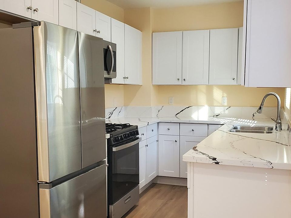 1st image of 7716 Faust Ave #14