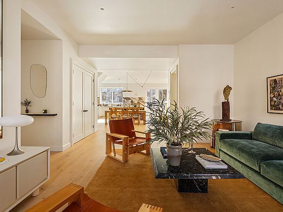 2nd image of 238 De Graw St #2