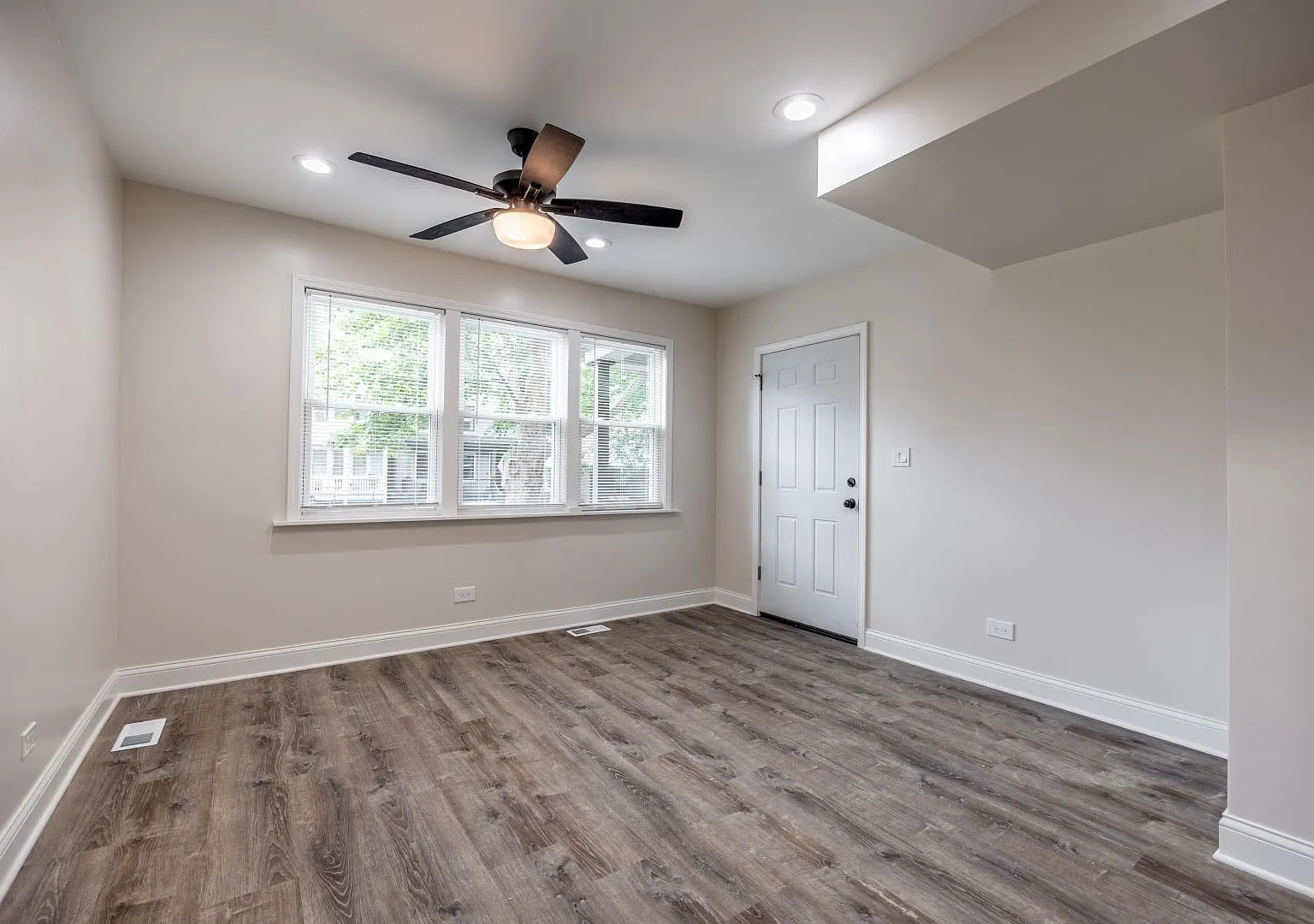 2821 North Campbell Avenue #2 — Photo 3