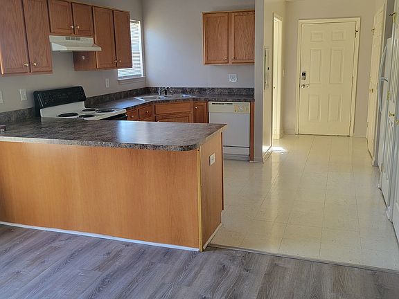 3rd image of 507-569 Cornell Ave #4