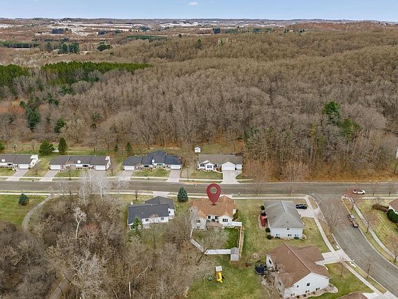 4th image of 1422 Ridgeview Drive