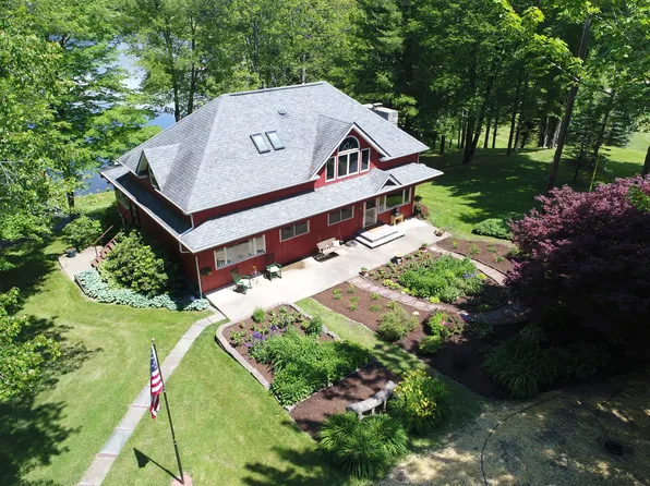 475 Valley Lakes Ln, Rome, PA 18837