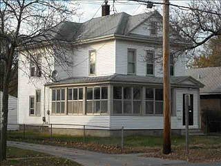 2nd image of 1933 E 4th St