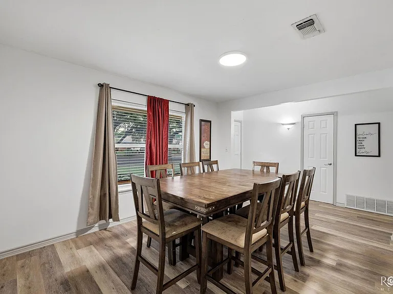 213 Twin Oaks Dr — Photo 18