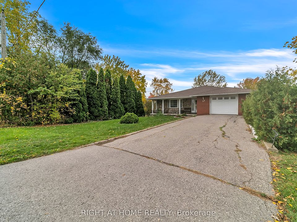 1st image of 22 Hamilton Dr