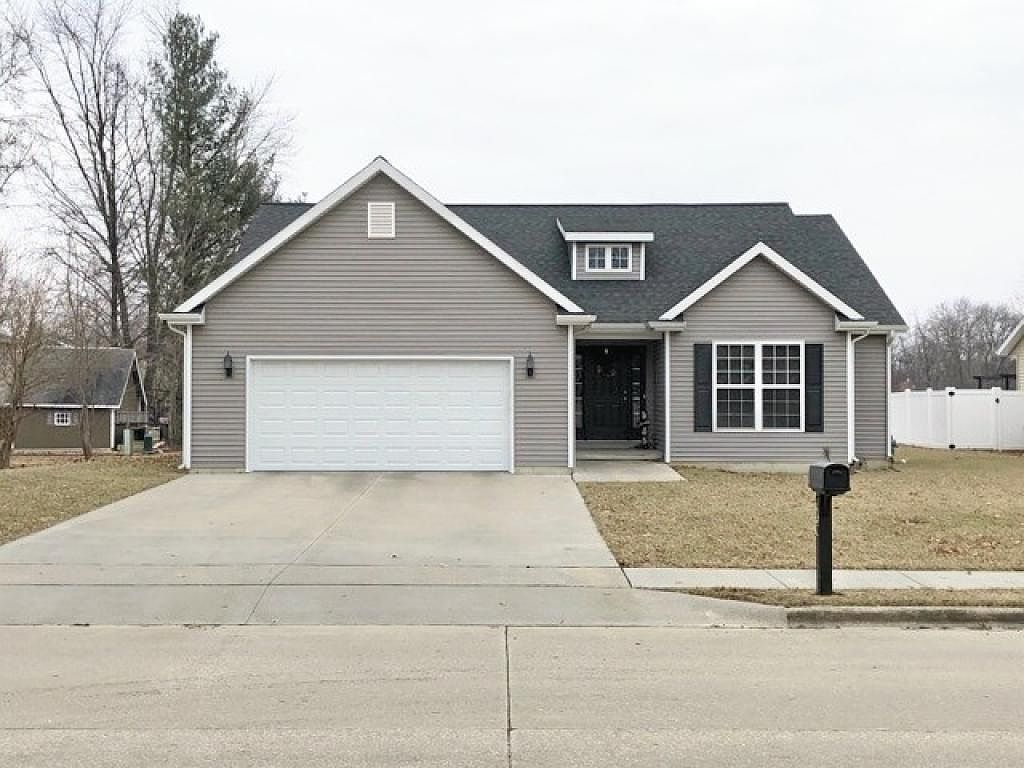 407 E Hendelmeyer Ave, Effingham, IL 62401 Zillow