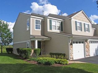 2412 Oak Tree Ln, Plainfield, IL 60586