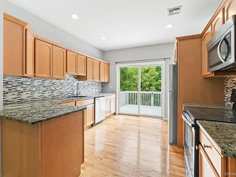 436 Jessup Rd — Photo 13